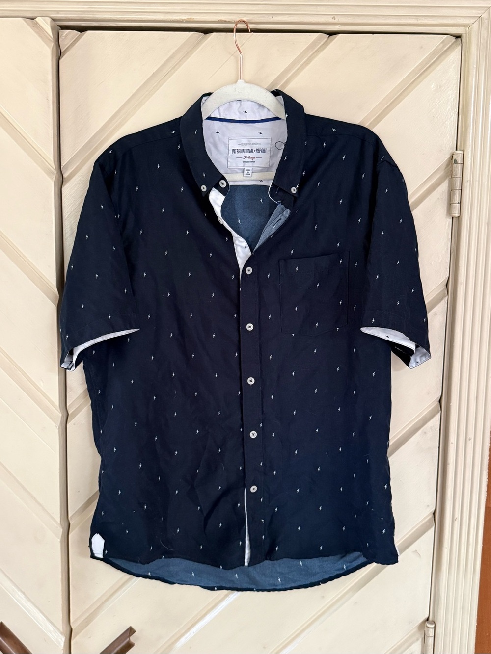 International Report Navy Short-Sleeve Button-Down Shirt with Micro Lightning ⚡️